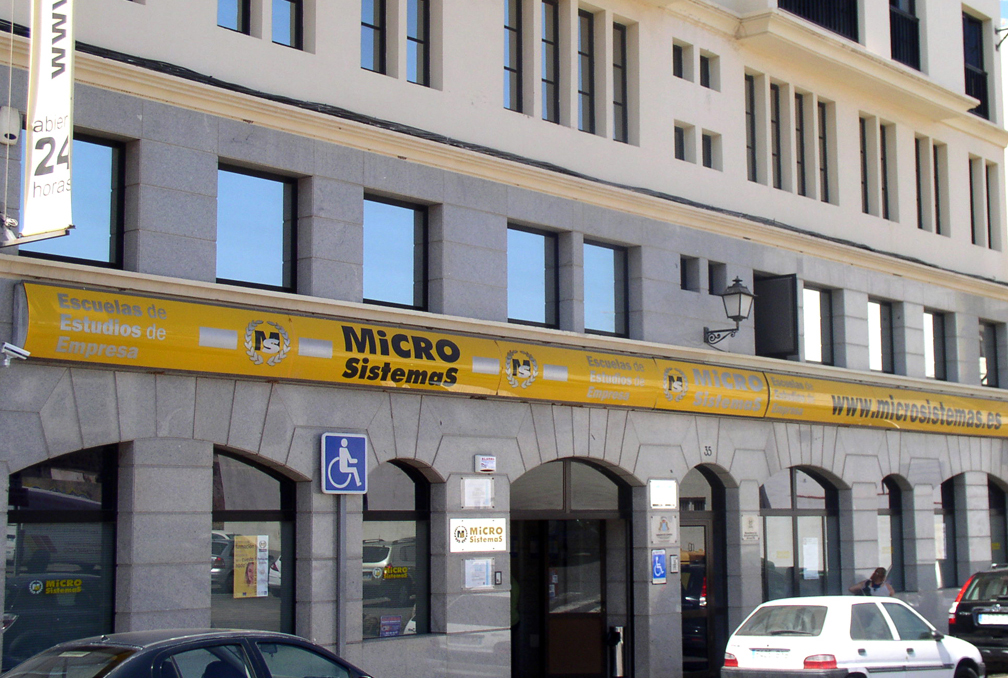 MICROSISTEMAS apuesta por la inserción laboral y fomento de la igualdad con «Construyendo Futuro»